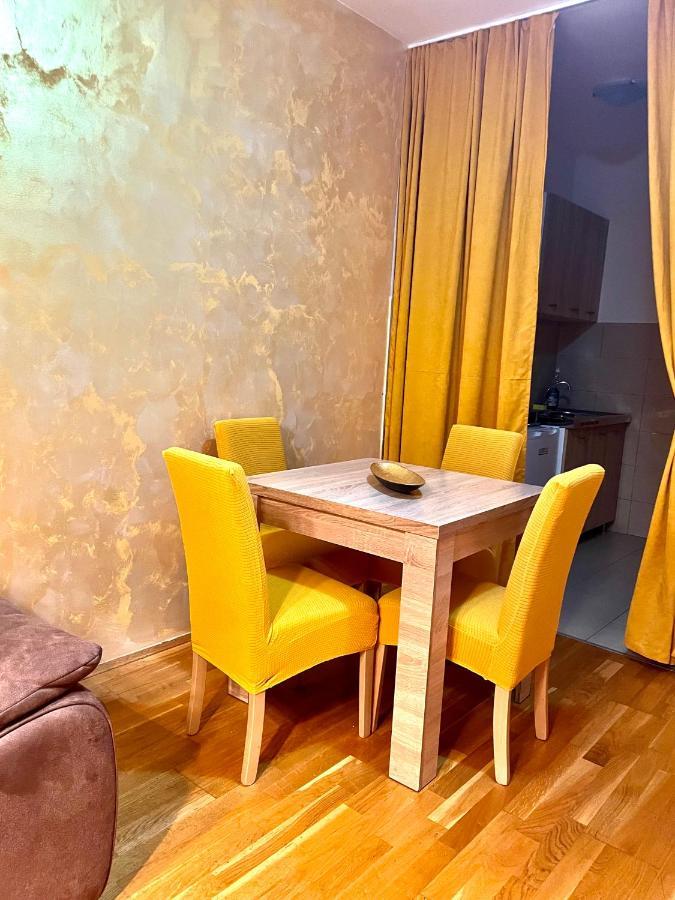 Naki Apartments Подгорица Экстерьер фото