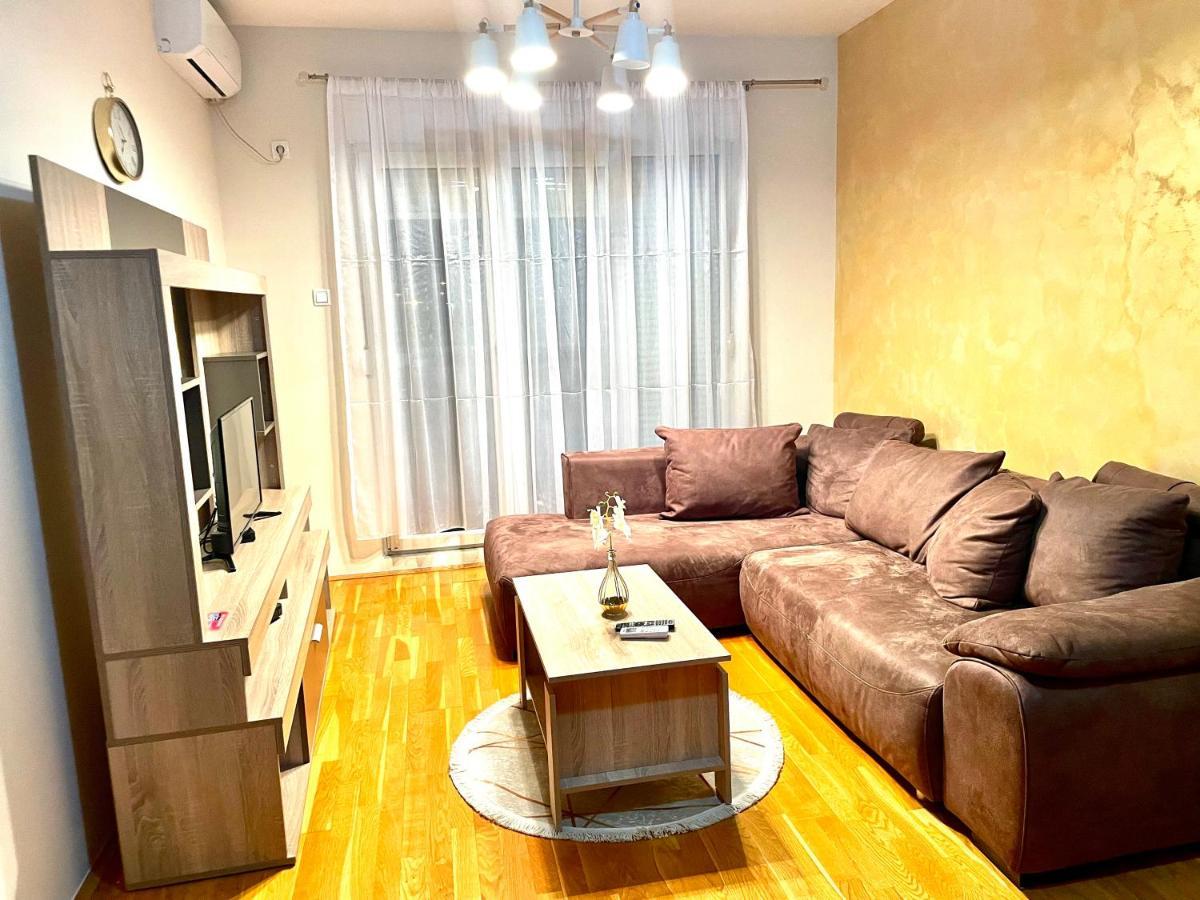 Naki Apartments Подгорица Экстерьер фото