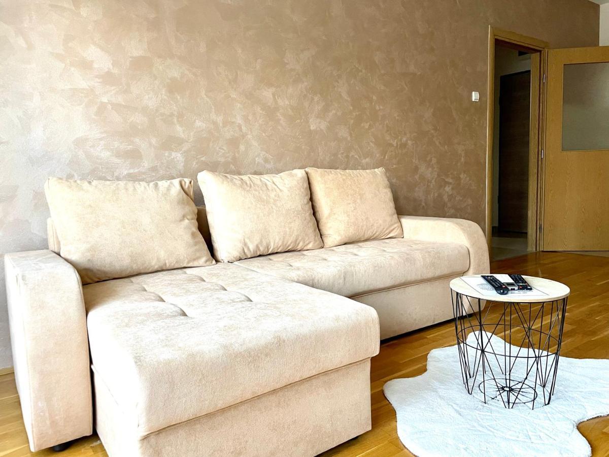 Naki Apartments Подгорица Экстерьер фото
