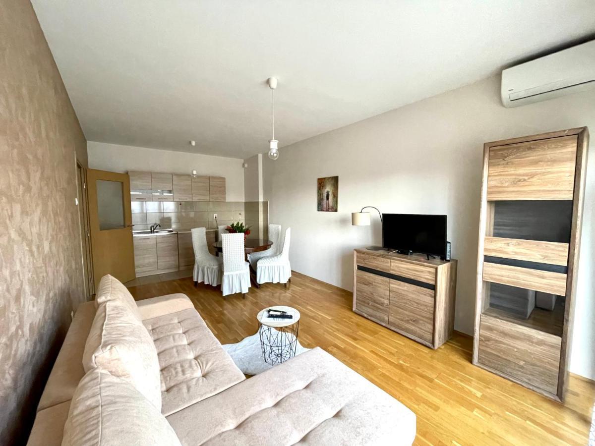 Naki Apartments Подгорица Экстерьер фото