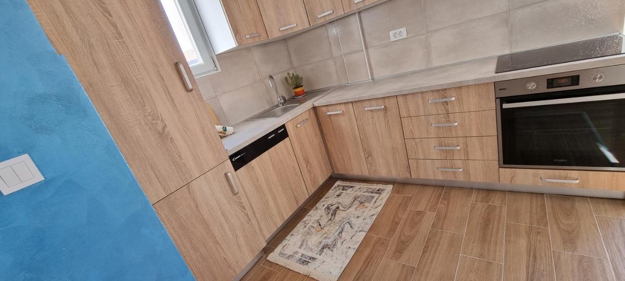 Naki Apartments Подгорица Экстерьер фото
