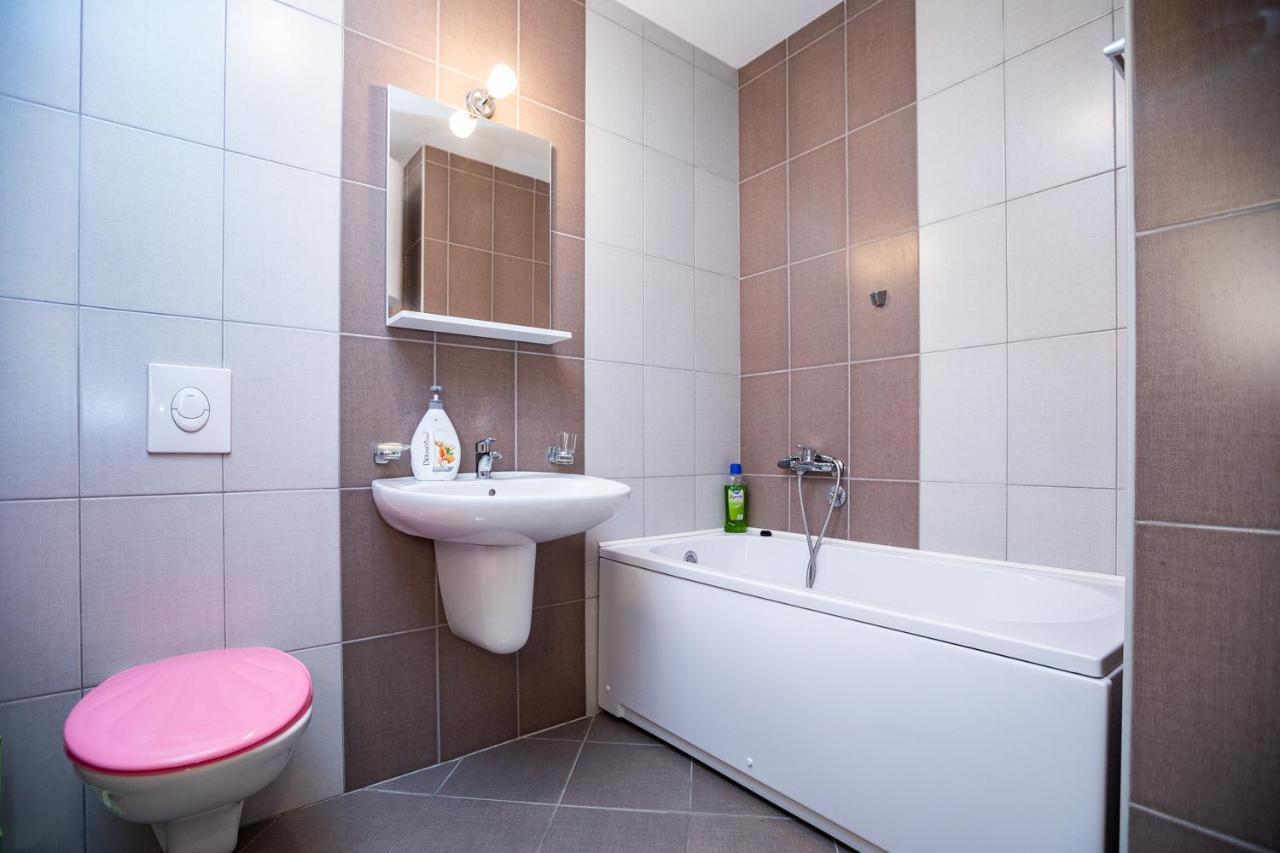 Naki Apartments Подгорица Экстерьер фото