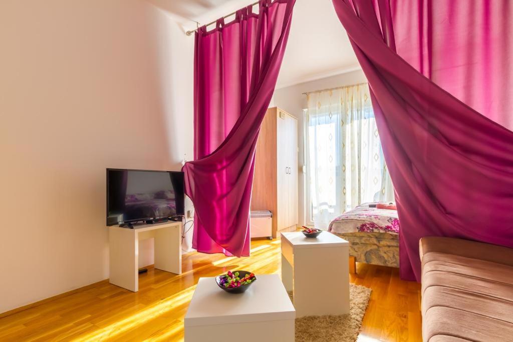 Naki Apartments Подгорица Экстерьер фото