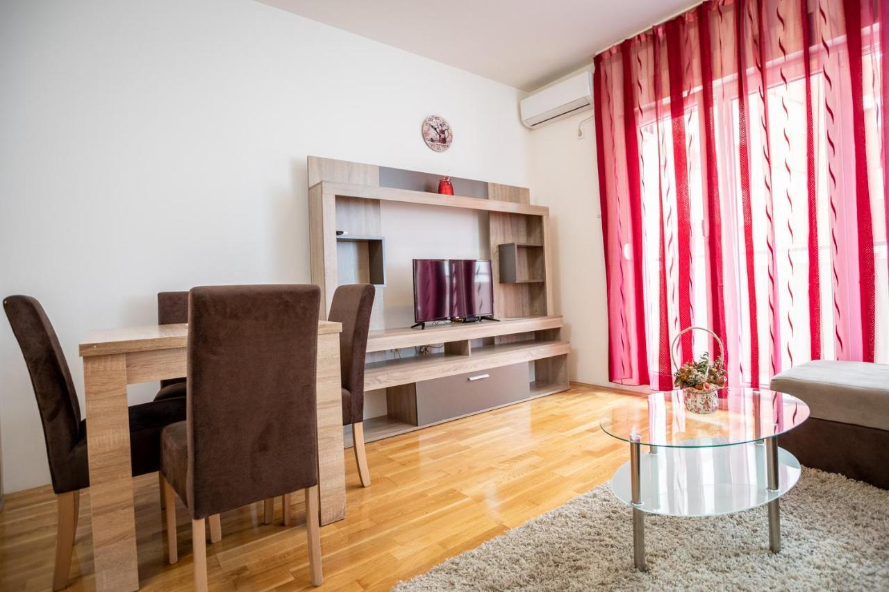 Naki Apartments Подгорица Экстерьер фото