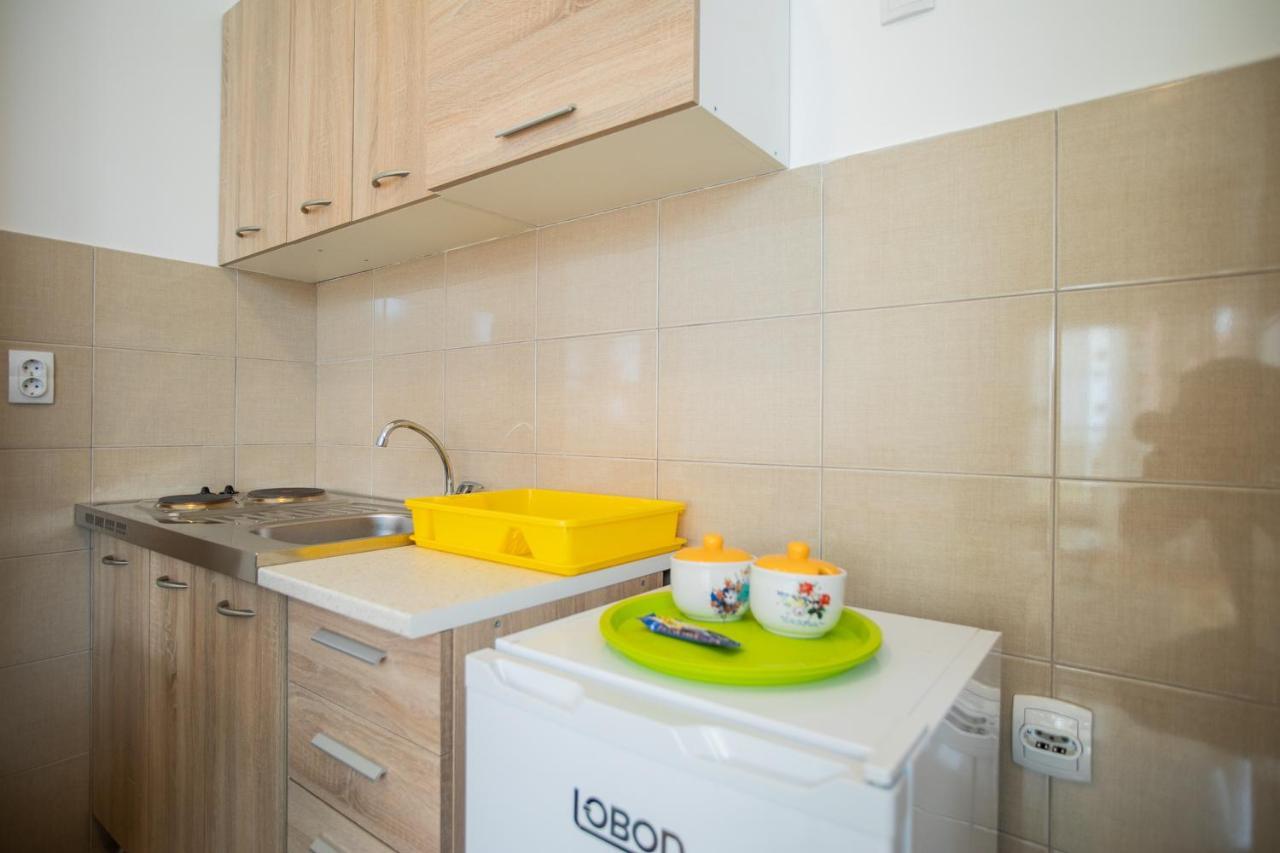 Naki Apartments Подгорица Экстерьер фото