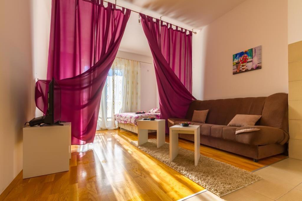Naki Apartments Подгорица Экстерьер фото