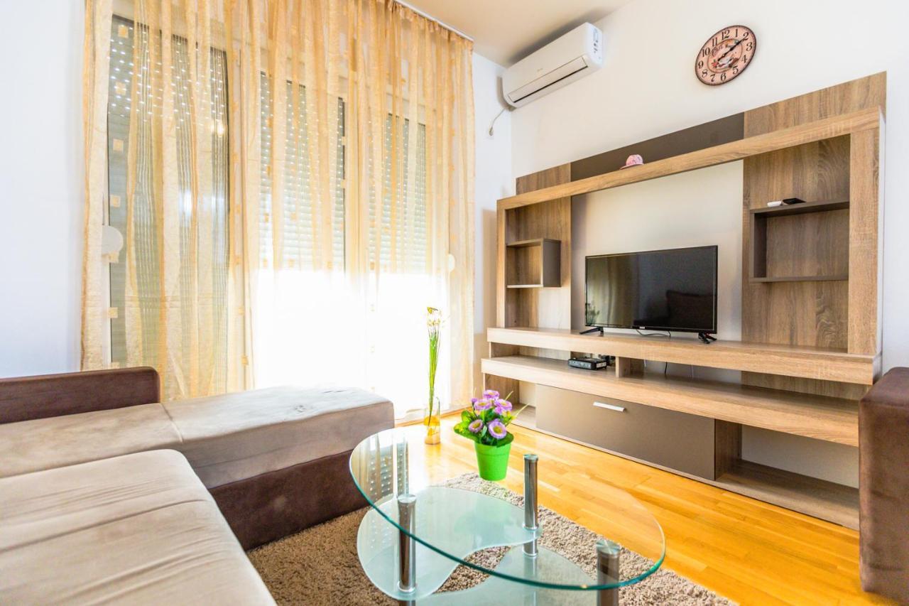 Naki Apartments Подгорица Экстерьер фото