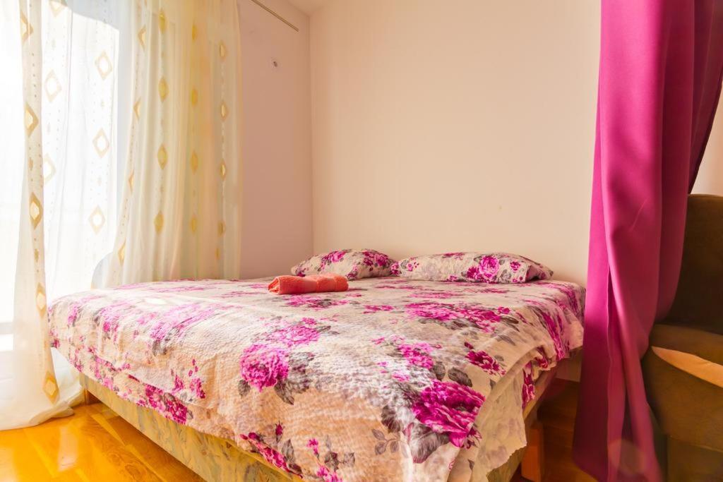 Naki Apartments Подгорица Экстерьер фото